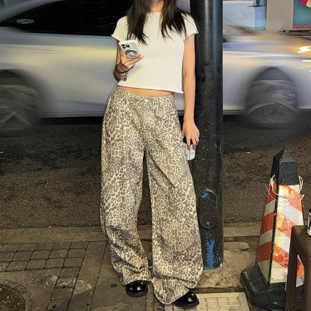 2025 Autumn Baggy Washing Animal Leopard Straight Wide Leg Jeans American Retro Women Loose Denim Pants Floor Length Trousers